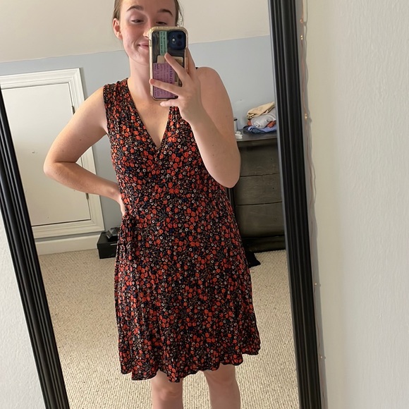 Universal Thread floral dress - Picture 1 of 6